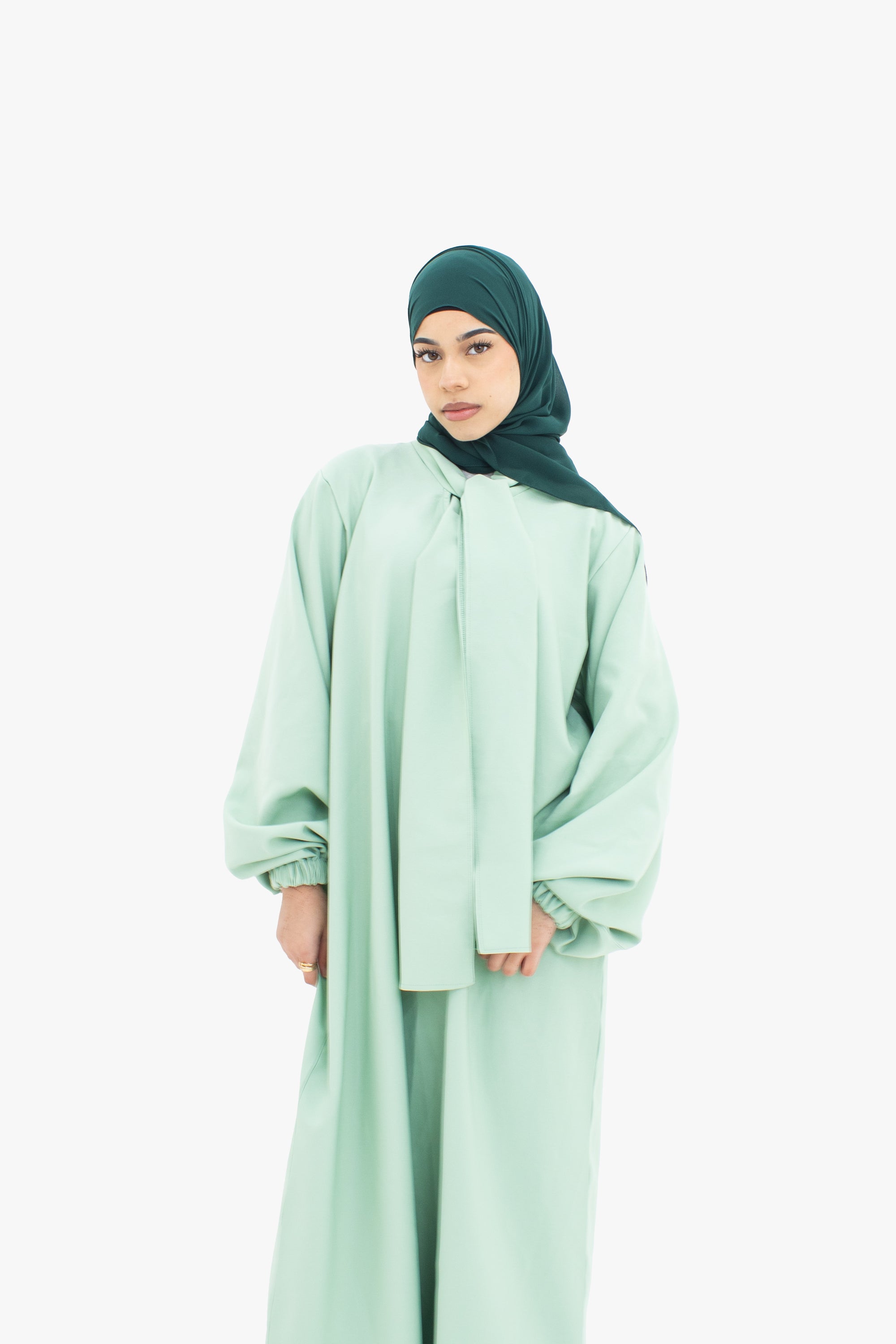 Pistachio Front Neck Tie Abaya
