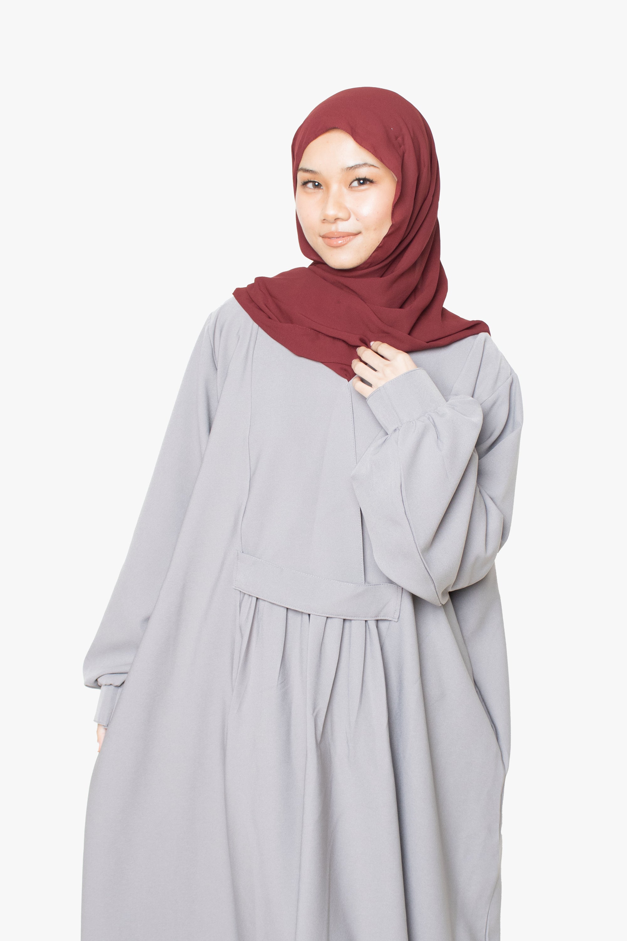 Cloud Grey Pleated Bridge Abaya