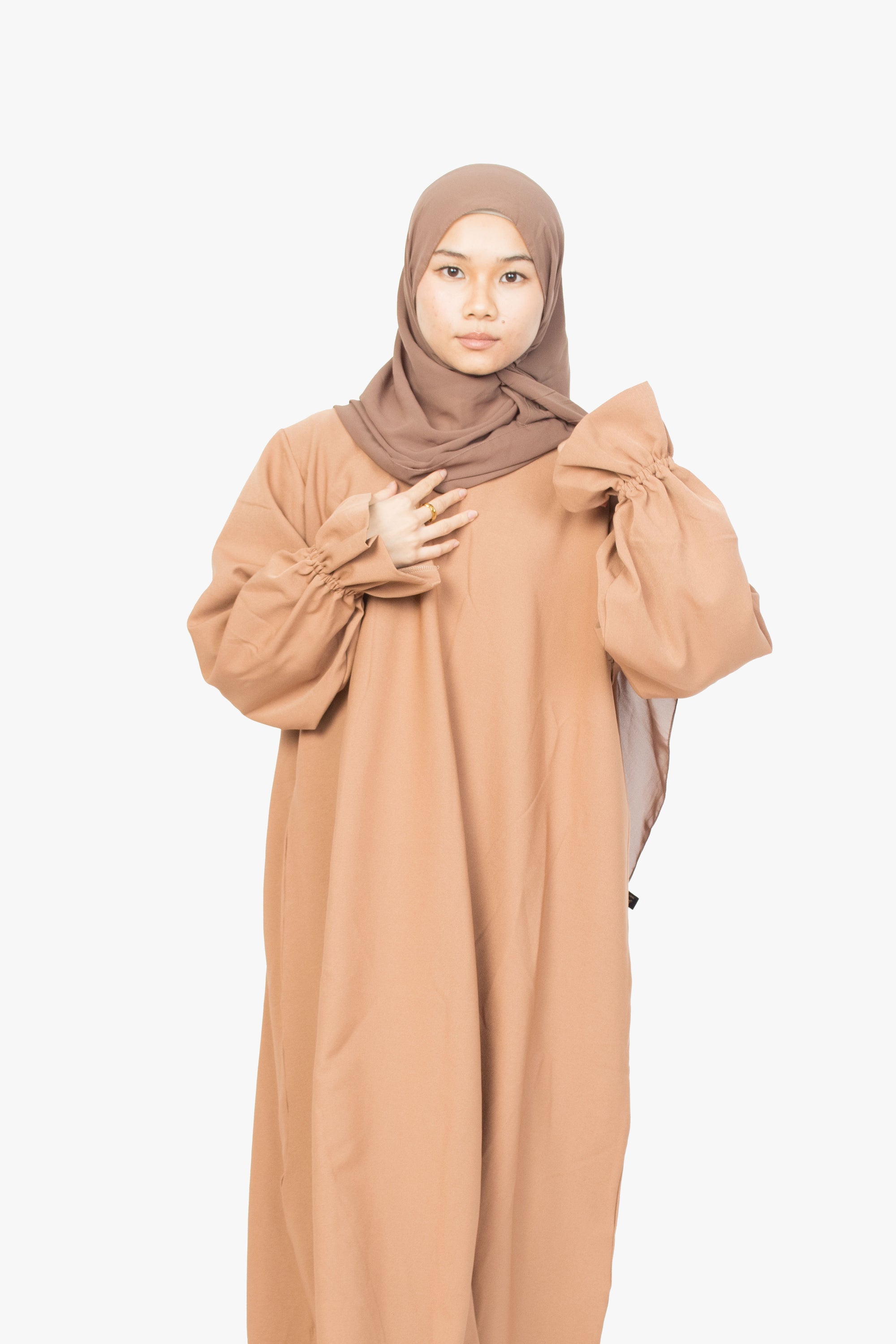 Caramel Poet Sleeve Abaya