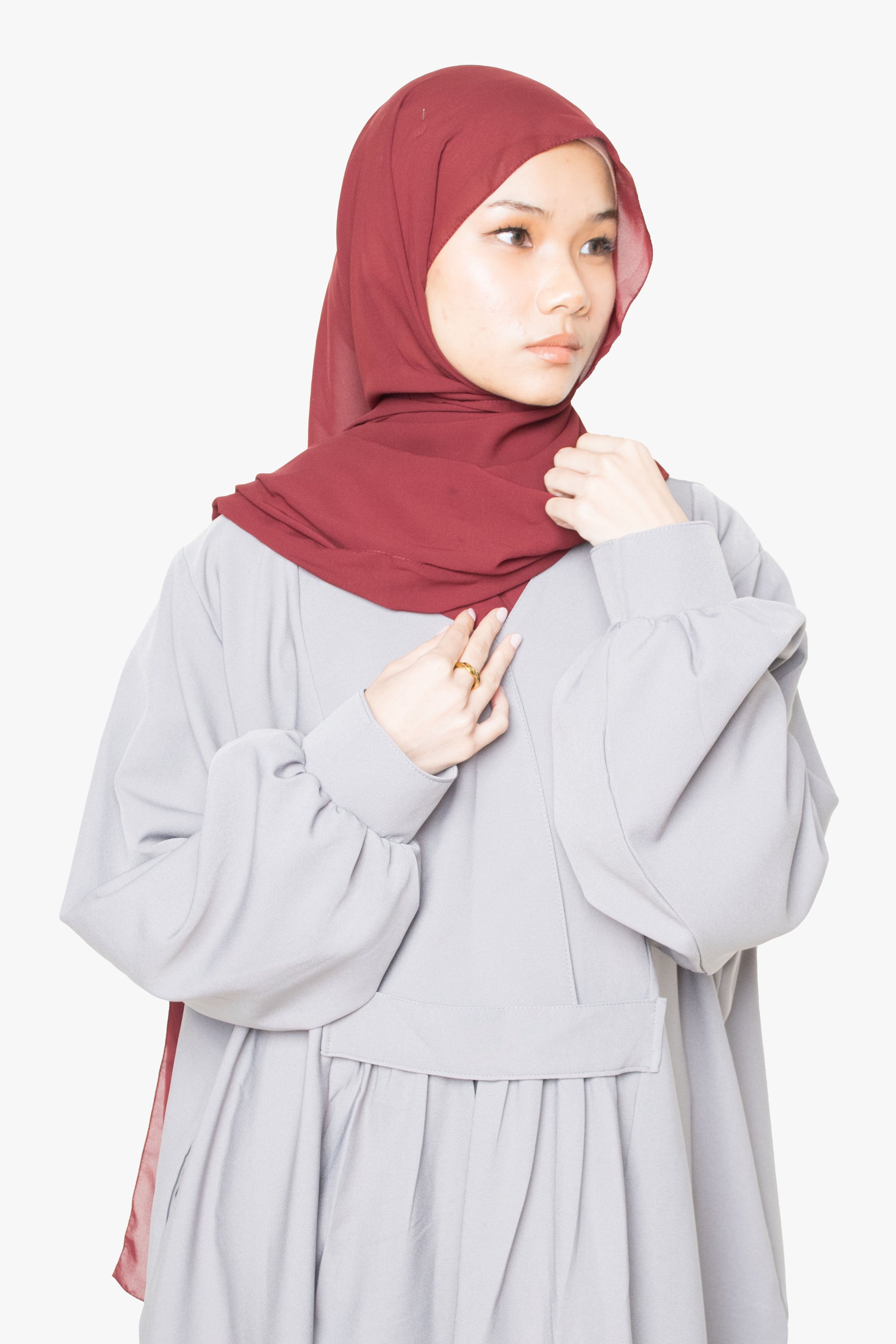 Cloud Grey Pleated Bridge Abaya