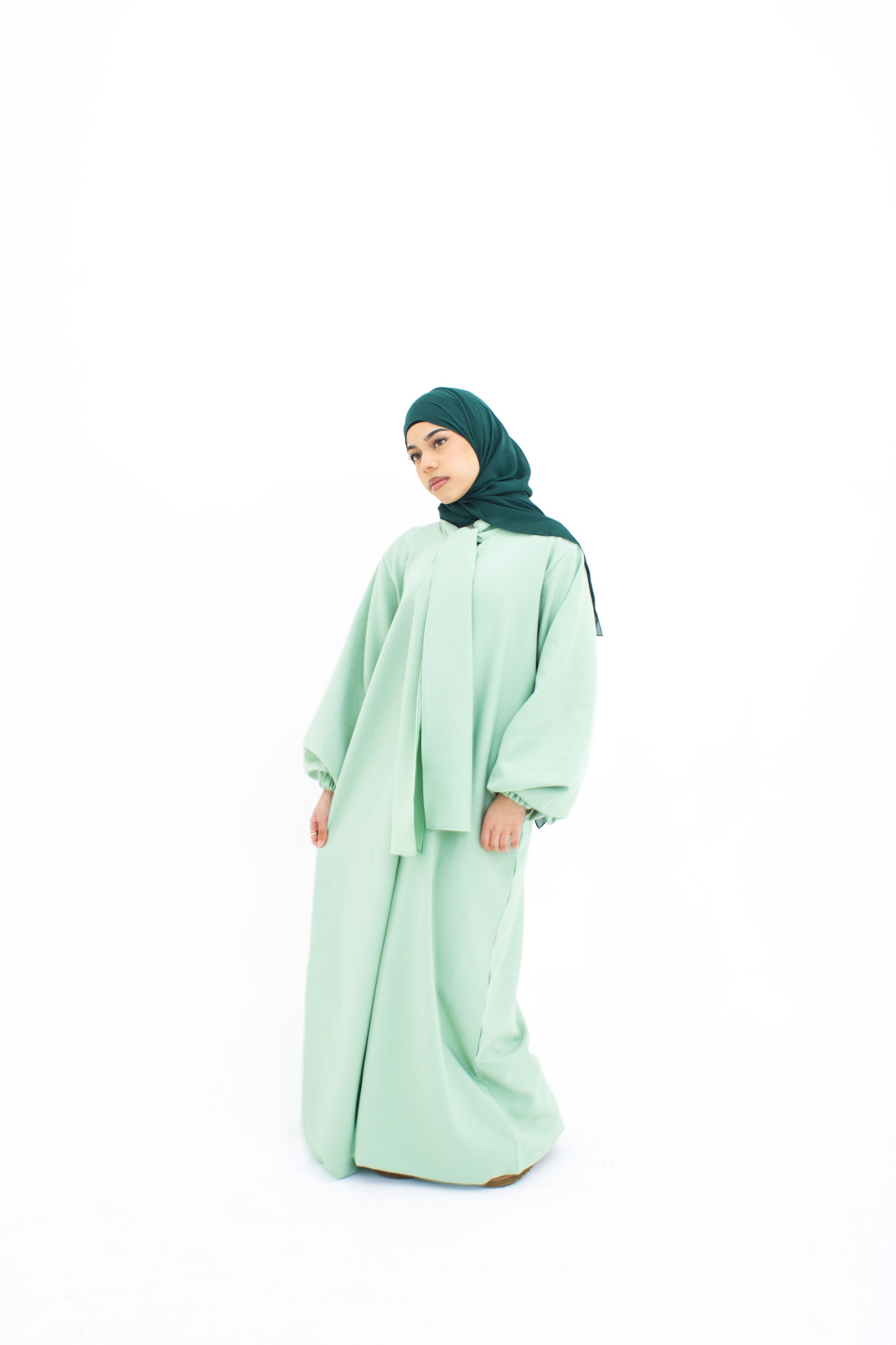 Pistachio Front Neck Tie Abaya
