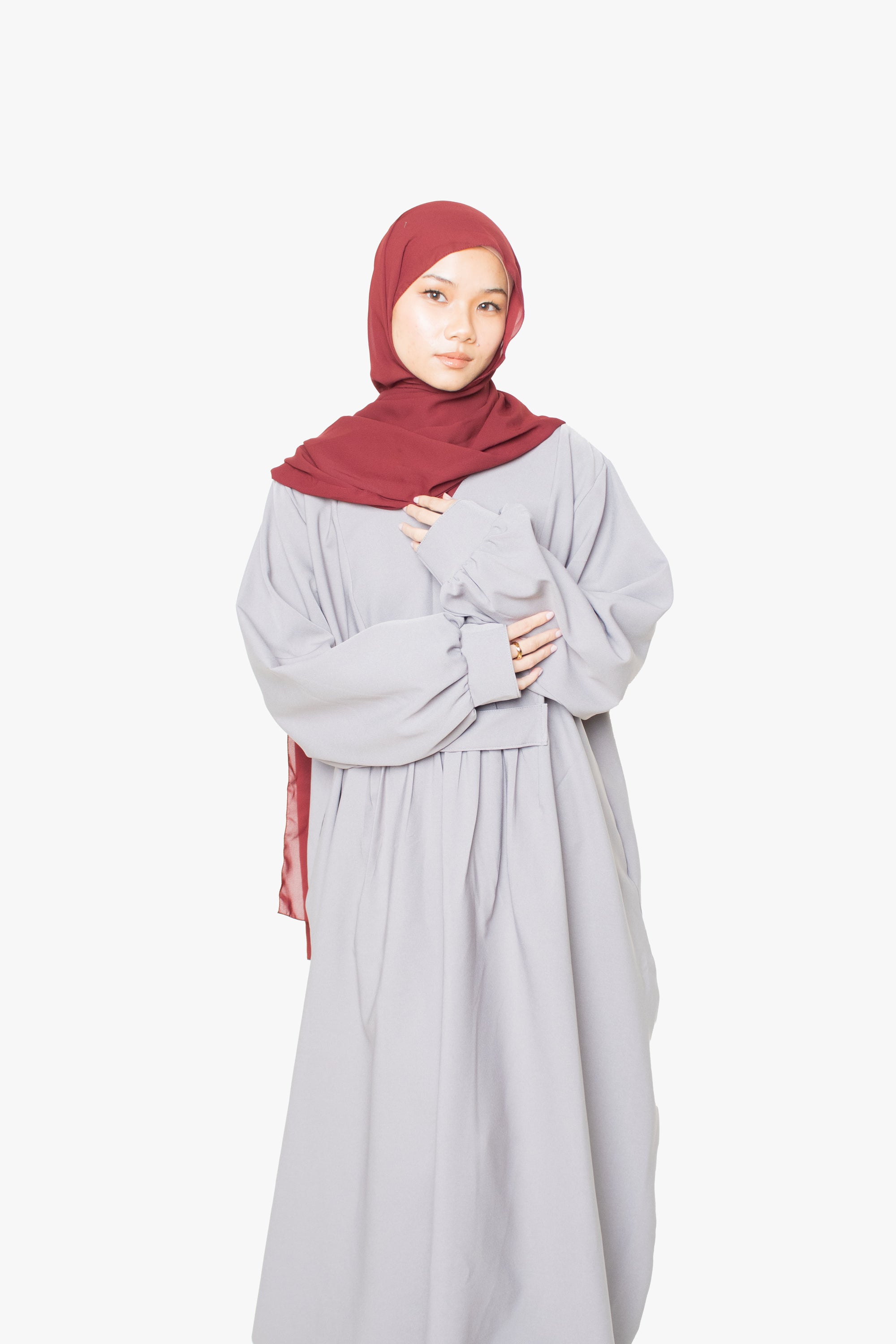 Cloud Grey Pleated Bridge Abaya
