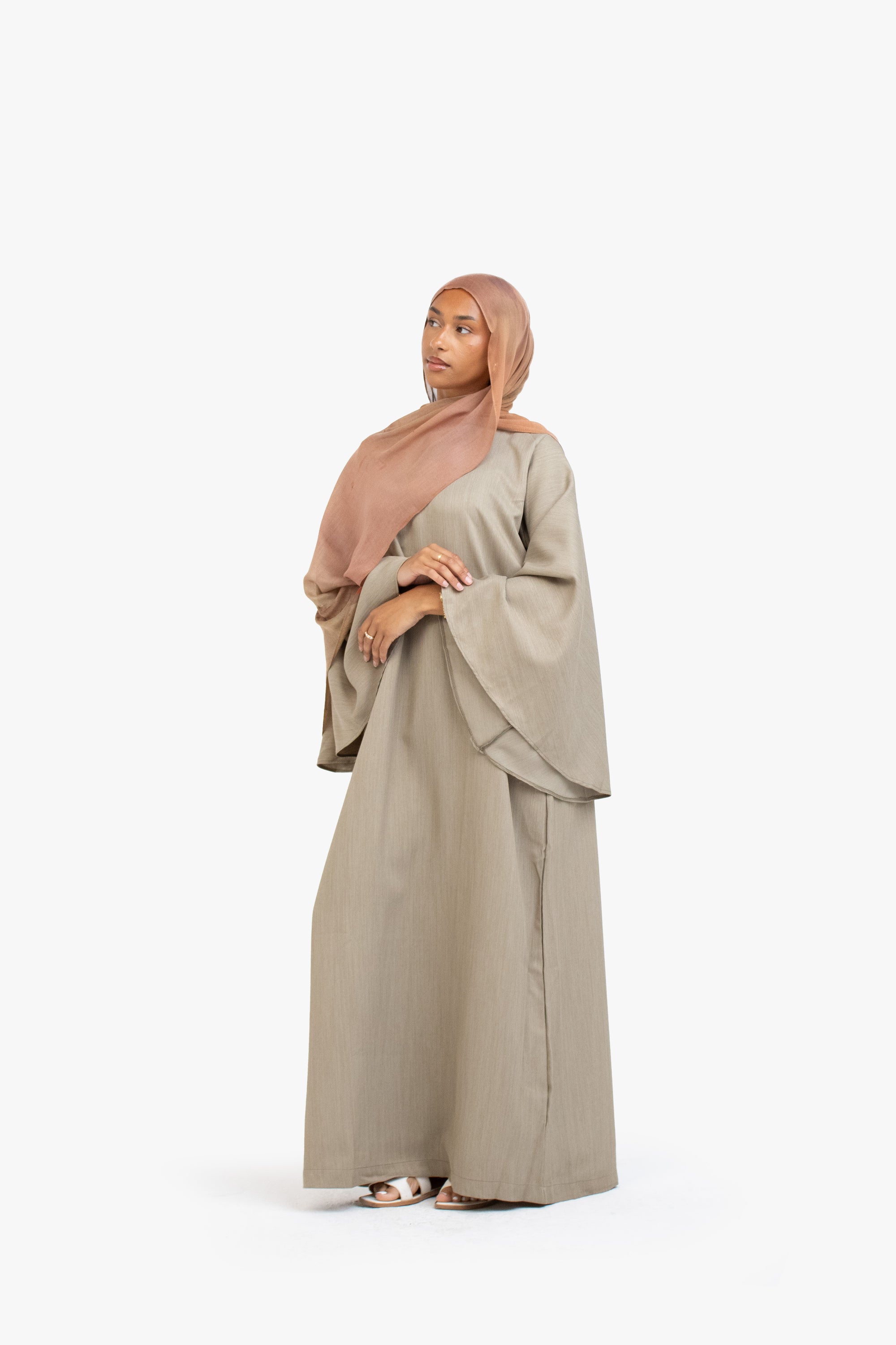 Soft Fern Textured Umbrella Sleeve Abaya