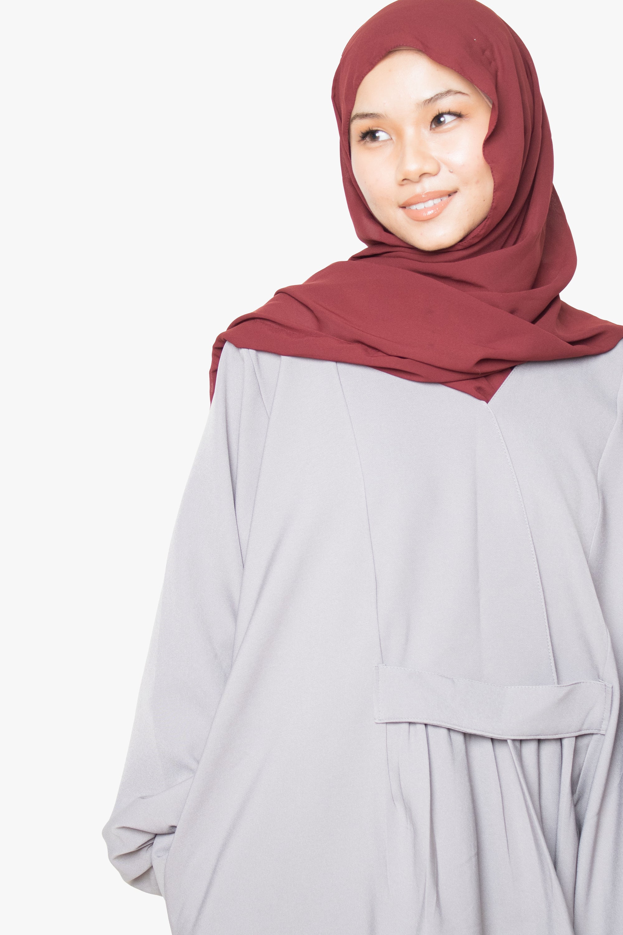 Cloud Grey Pleated Bridge Abaya
