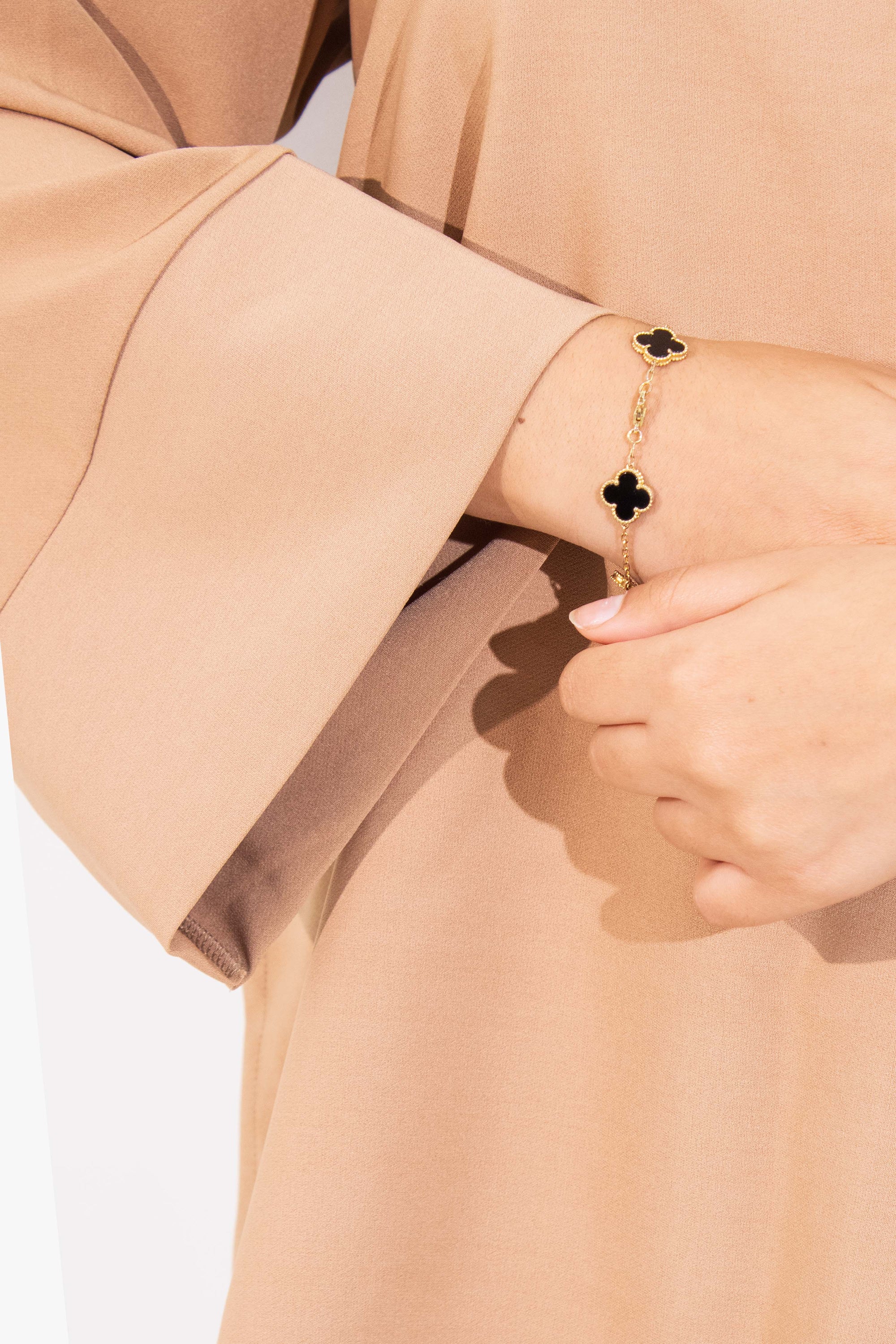 Coffee Poet Sleeve Abaya