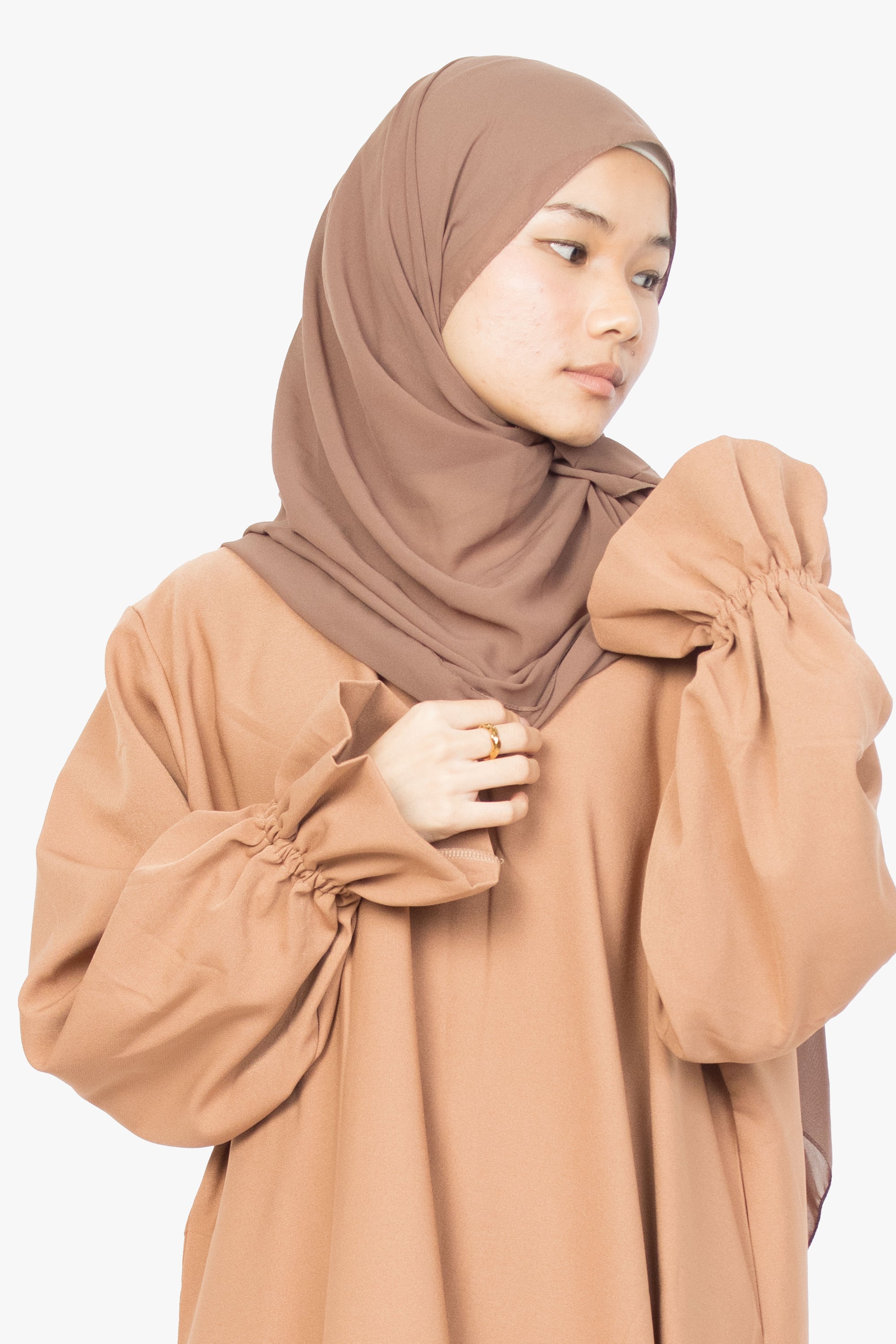 Caramel Poet Sleeve Abaya
