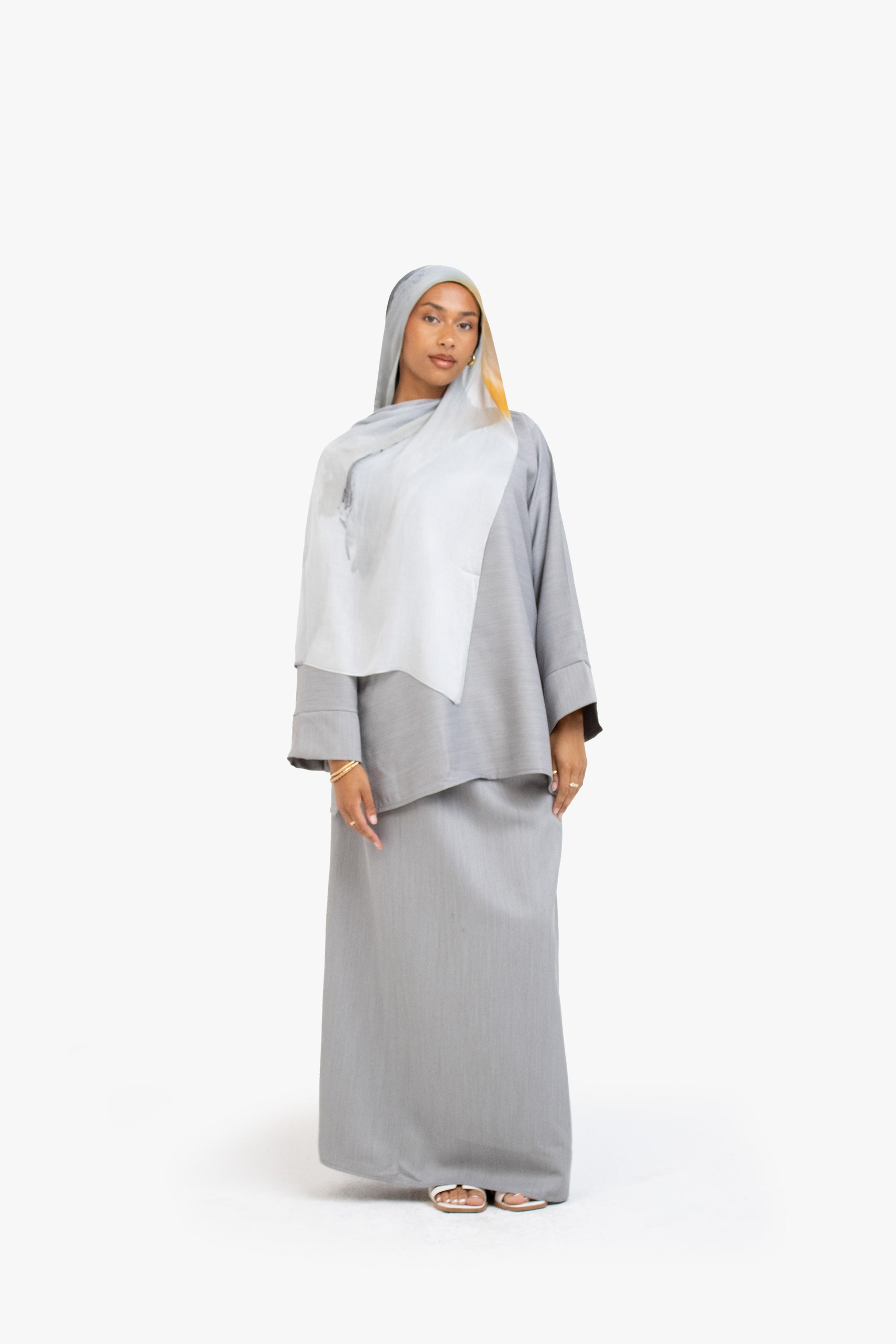 Light Grey Textured Two-Piece Abaya