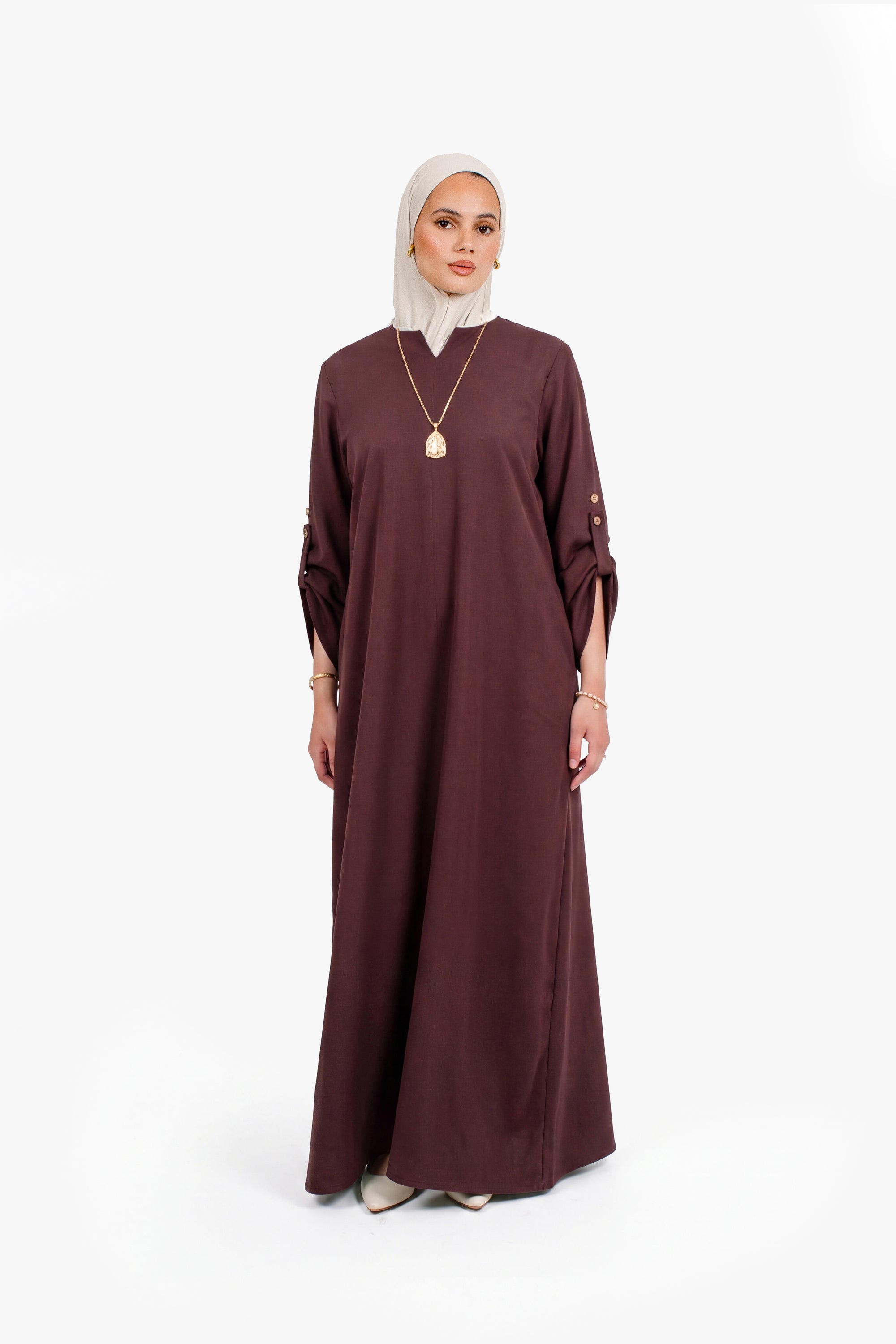 Ecru-weiße Leinen-Baumwoll-Abaya mit Knöpfen an den Ärmeln